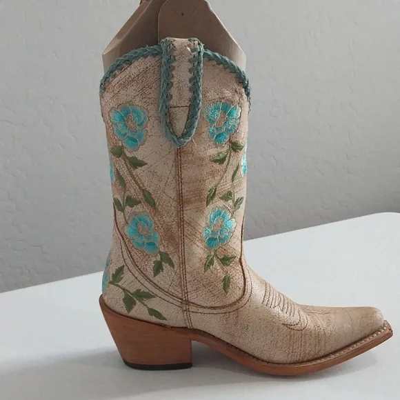 Liberty Black Vicky tan rose embroidered cowboy boots NIB